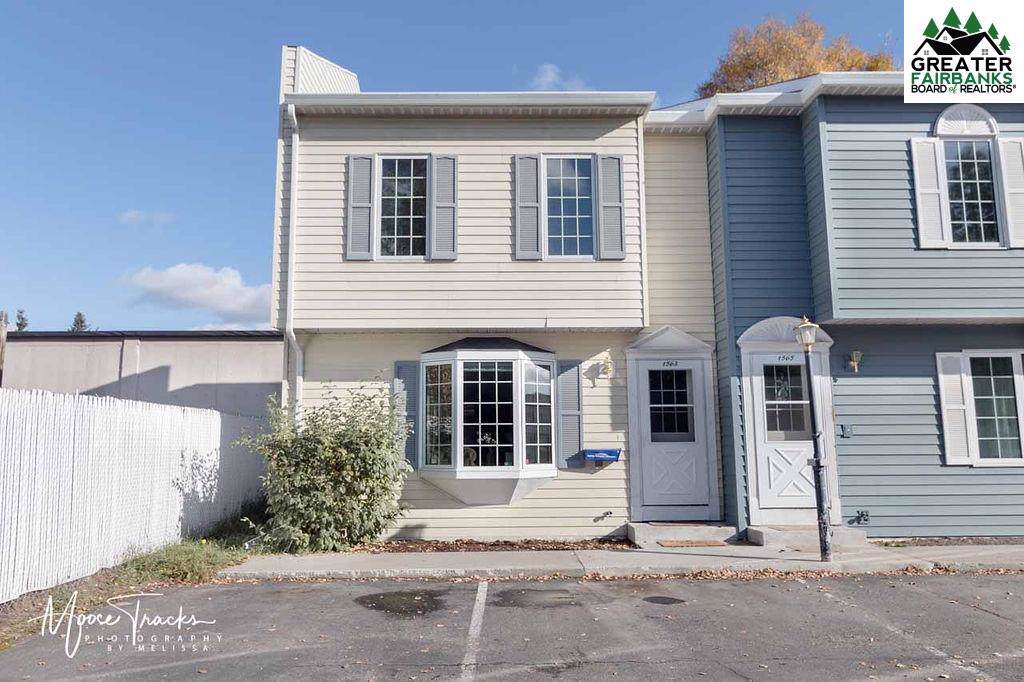 1563 Gillam Way - Photo 1