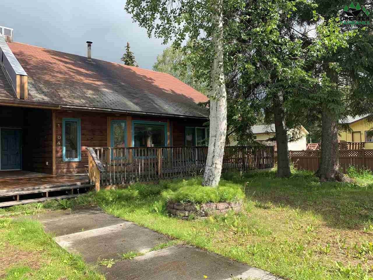 1504 Carr Avenue - Photo 1