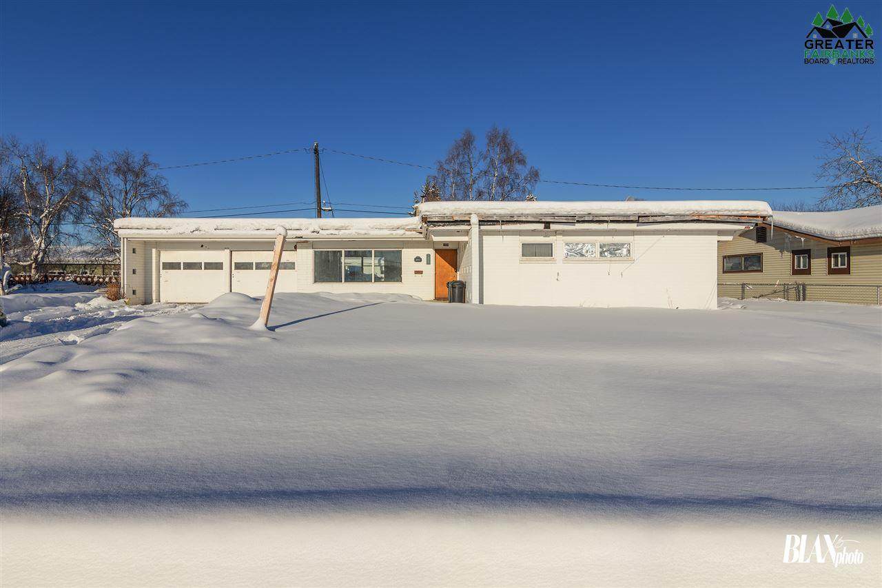 1524 Hilton Avenue - Photo 1