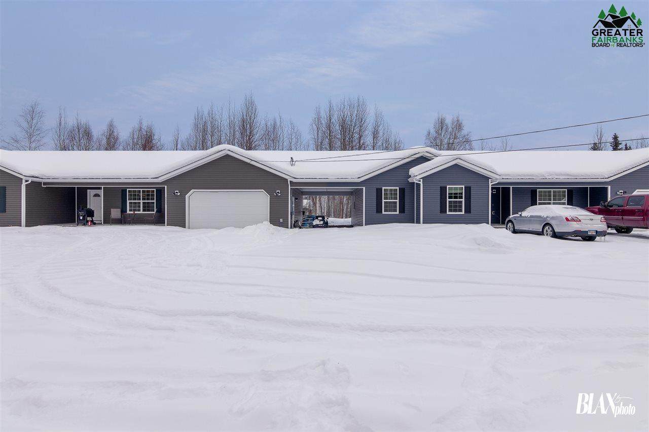 4045 Lakewood Loop - Photo 1
