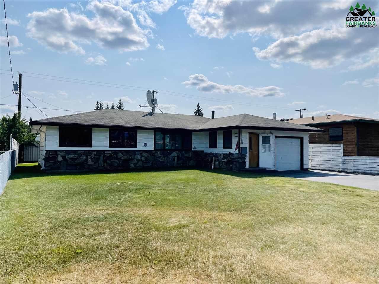 33 Eureka Avenue - Photo 1