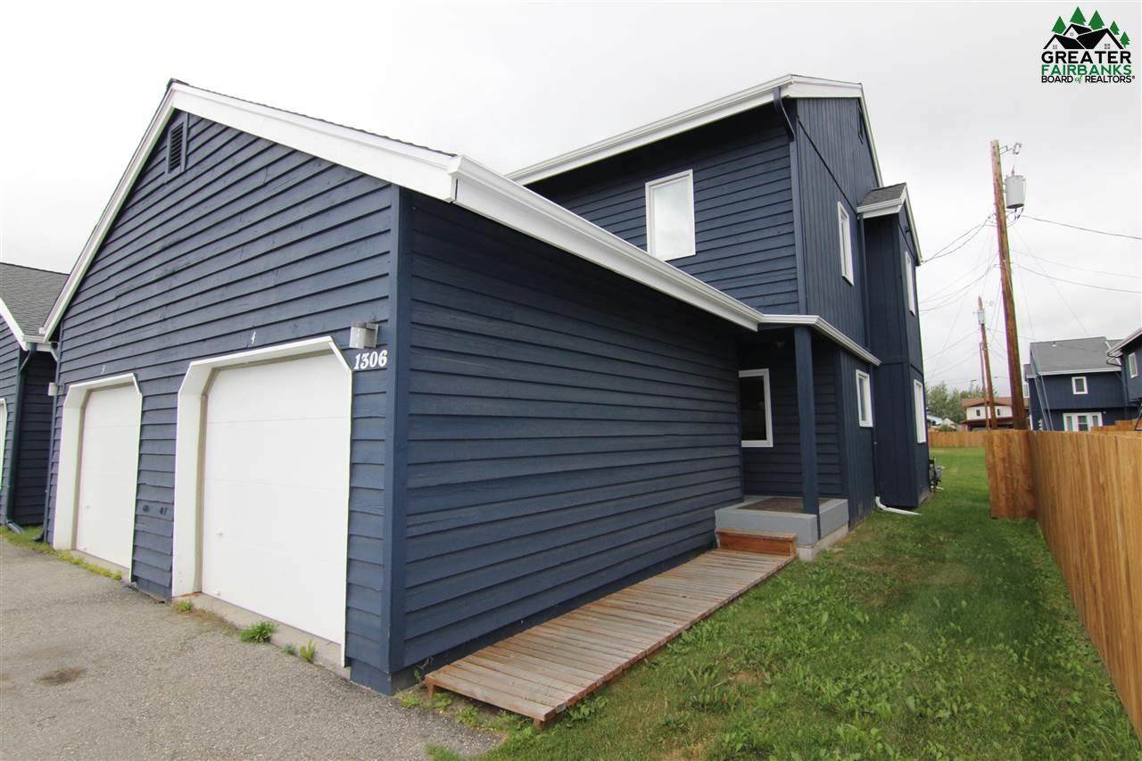1306 29TH AVENUE - Photo 1