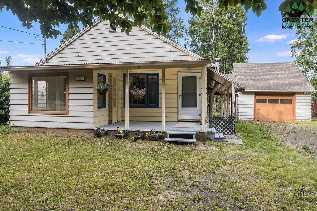 604 Front Street - Photo 1