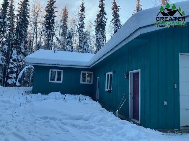 886 Dakota Street - Photo 1