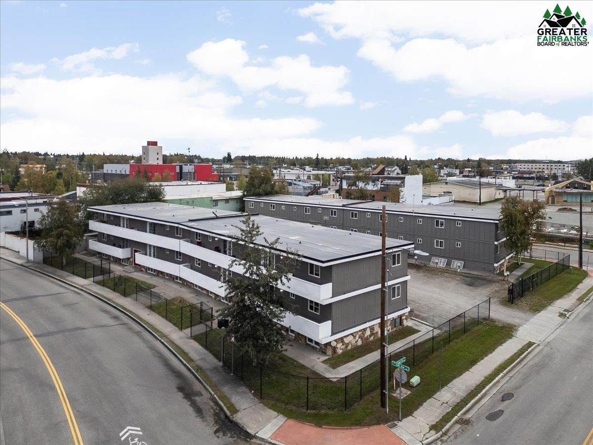 622 11TH AVENUE - Photo 1