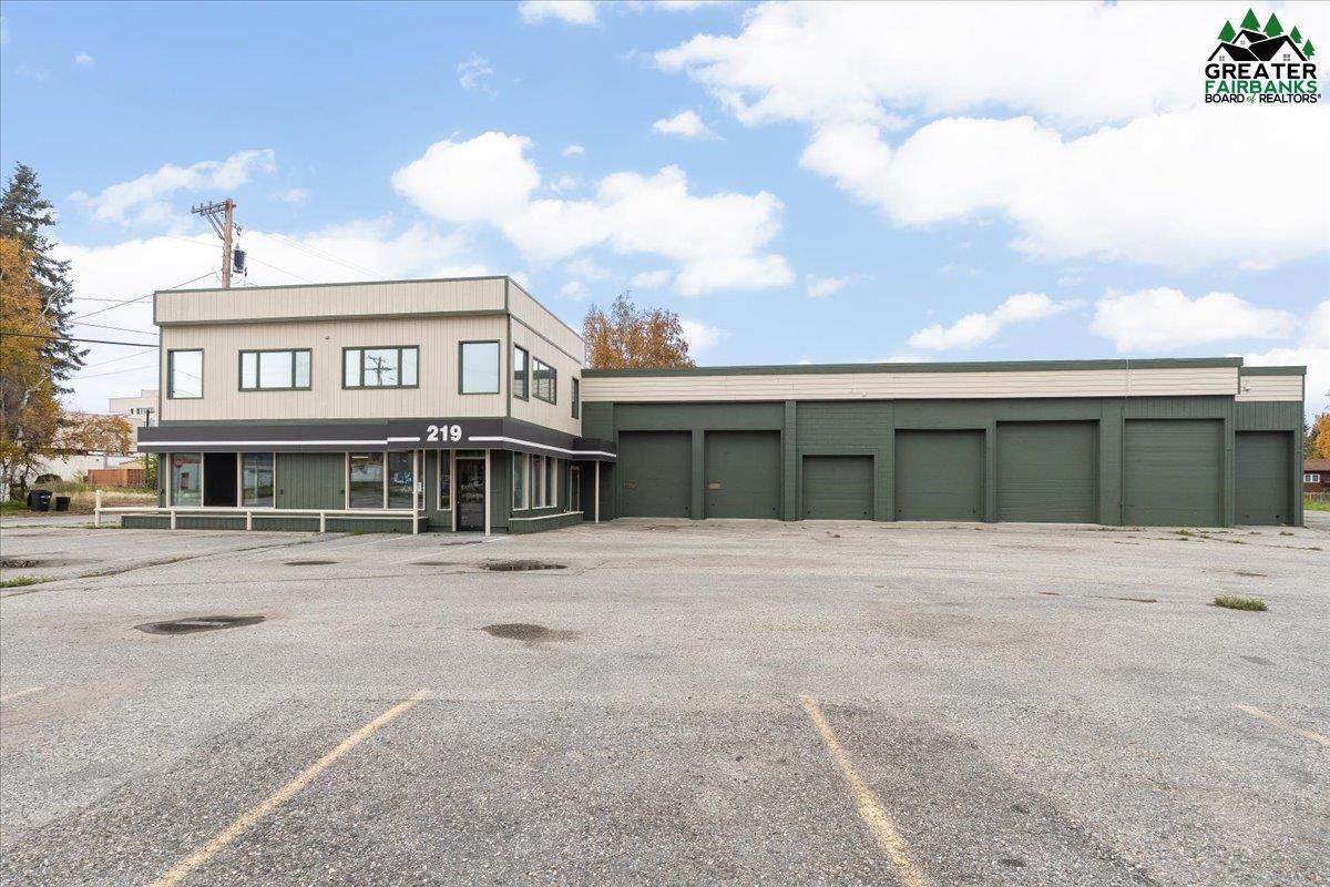 219 Third Avenue - Photo 1