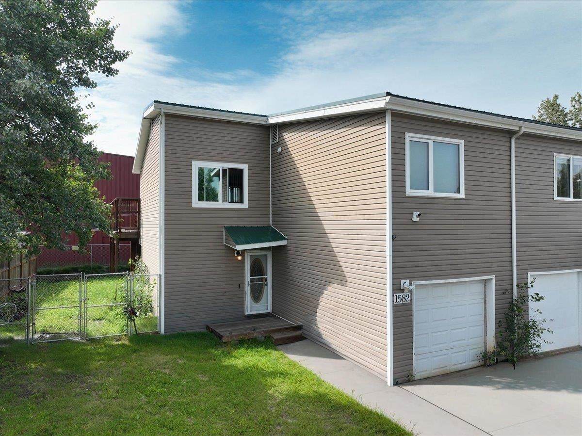 1582 Market Street - Photo 1
