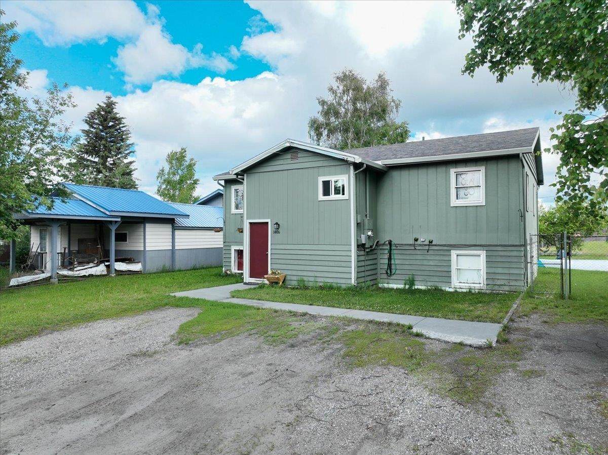 1406 2ND AVENUE - Photo 1