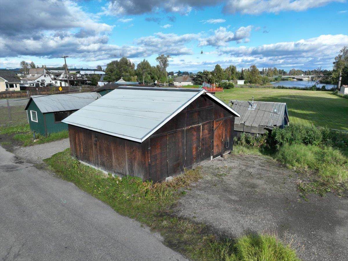 https://bt-photos.global.ssl.fastly.net/fairbanks/orig_boomver_1_161247-2.jpg