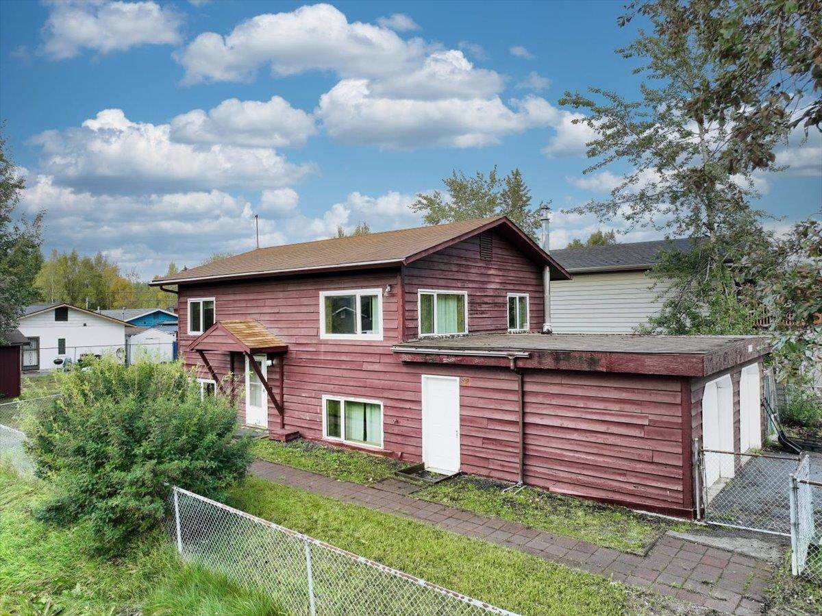 1034 27TH AVENUE - Photo 1