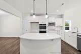 422 Pinnacle Court - Photo 15