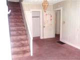 214 Windsor Drive - Photo 3