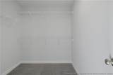 1723 Man O War Drive - Photo 32