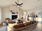 279 Elijah Way - Photo 26