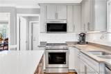 1110 Oakridge Boulevard - Photo 3