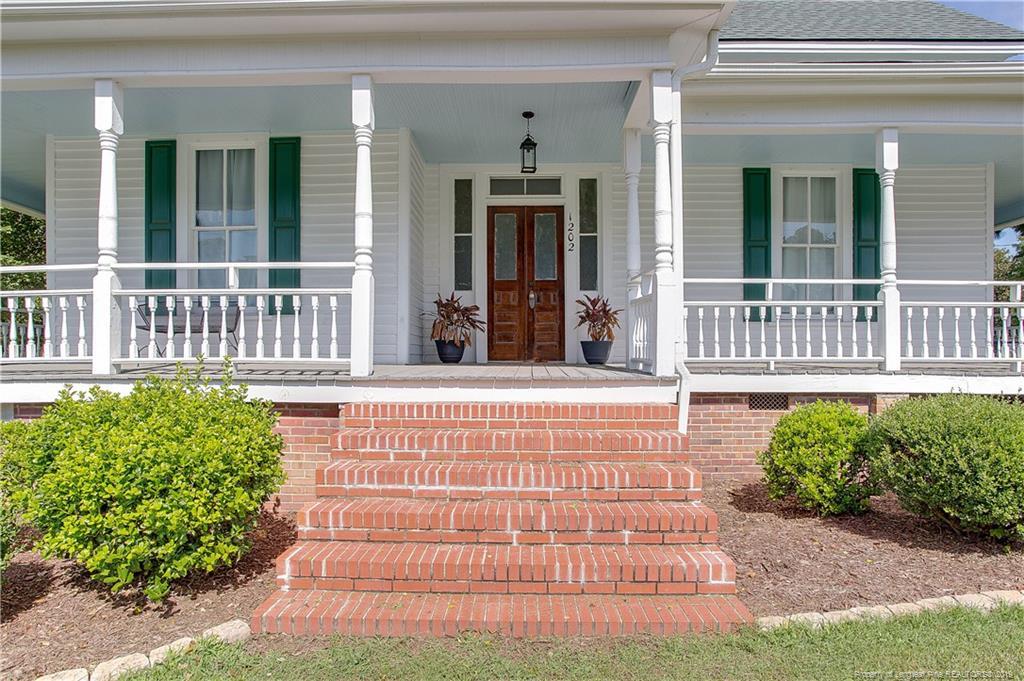 1202 Main Street - Photo 1