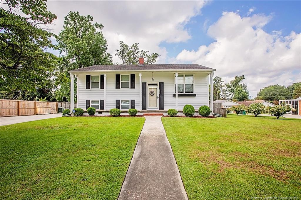 106 Rosewood Drive - Photo 1