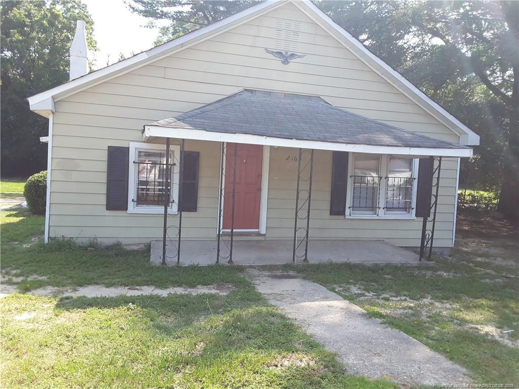 216 Dallas Street - Photo 1