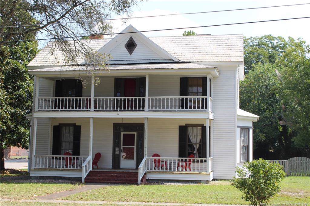112 College Street - Photo 1