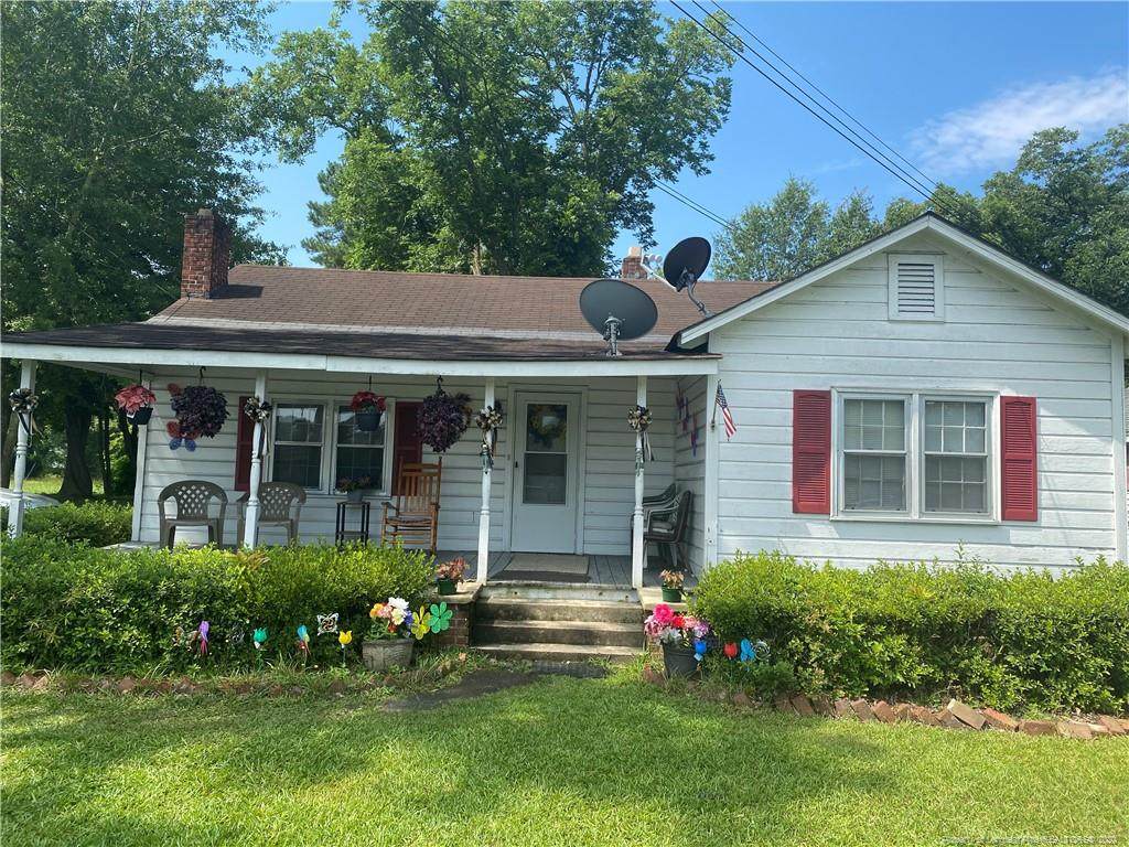 1916 5th Street - Photo 1