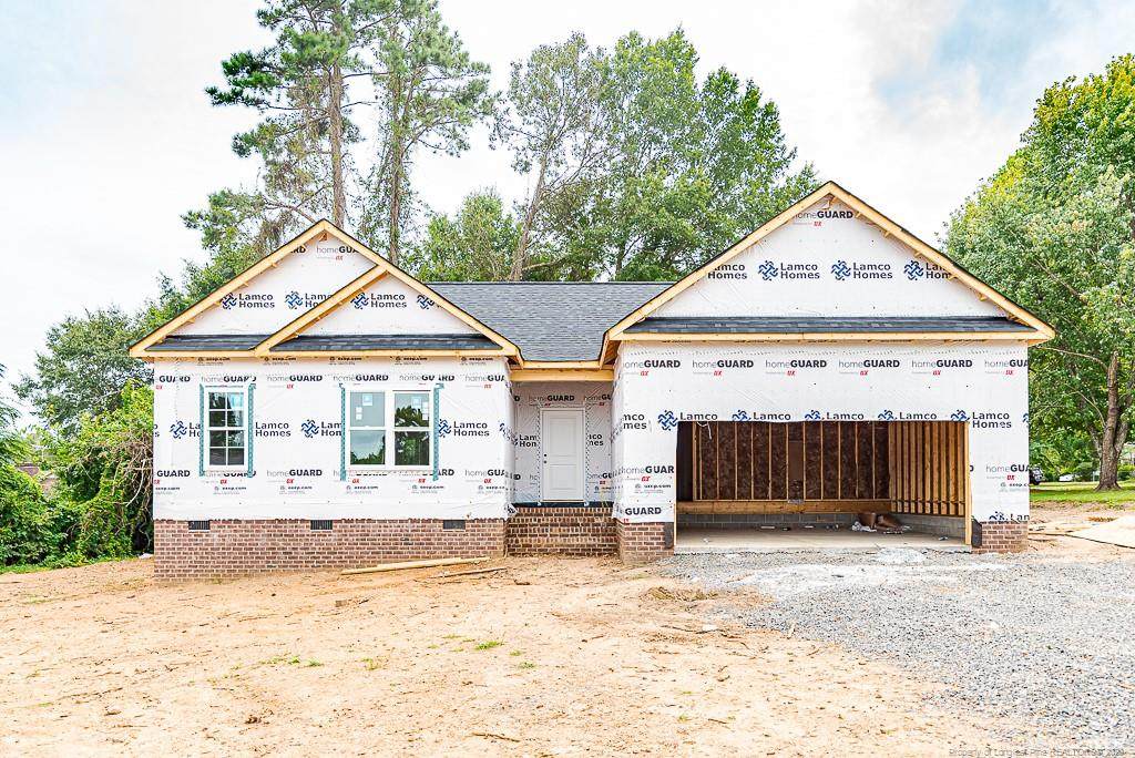 205 Mcleod Avenue - Photo 1