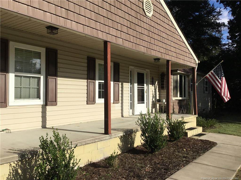 912 Main Street - Photo 1