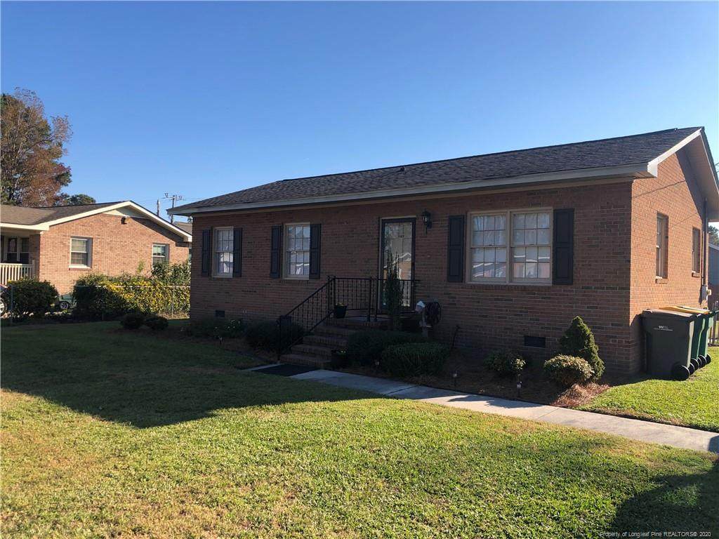 840 Jane Street - Photo 1