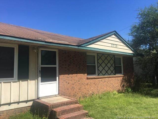 2713 Daly Avenue - Photo 1