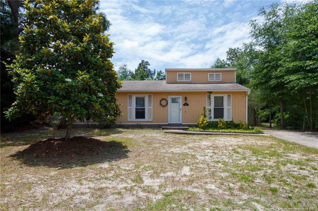 407 Sheila Street - Photo 1