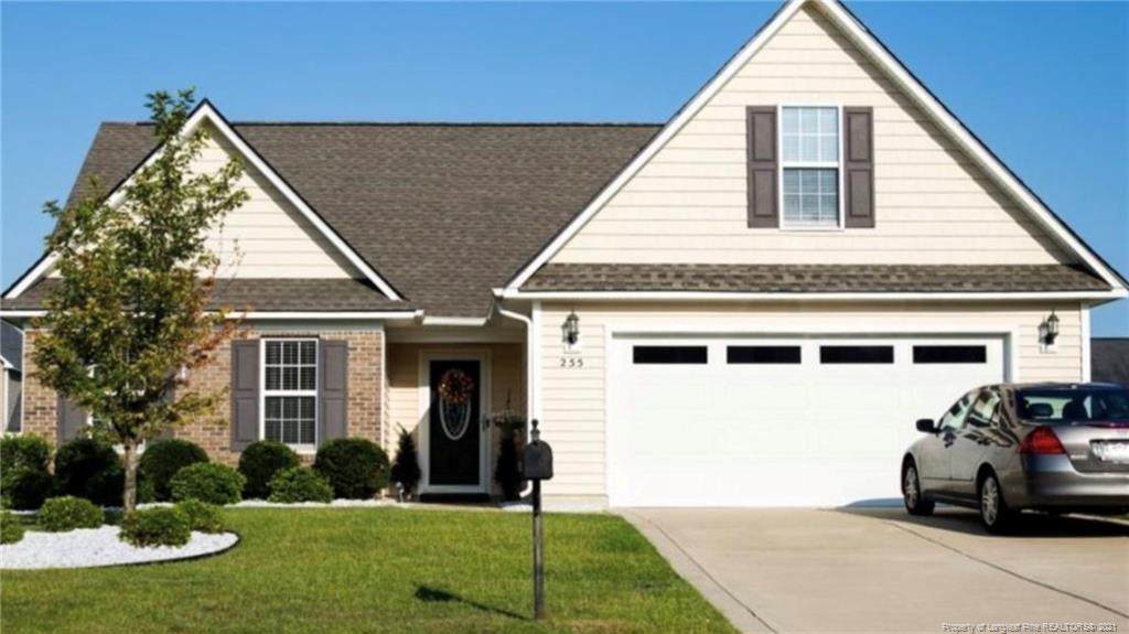 255 Collinwood Drive - Photo 1