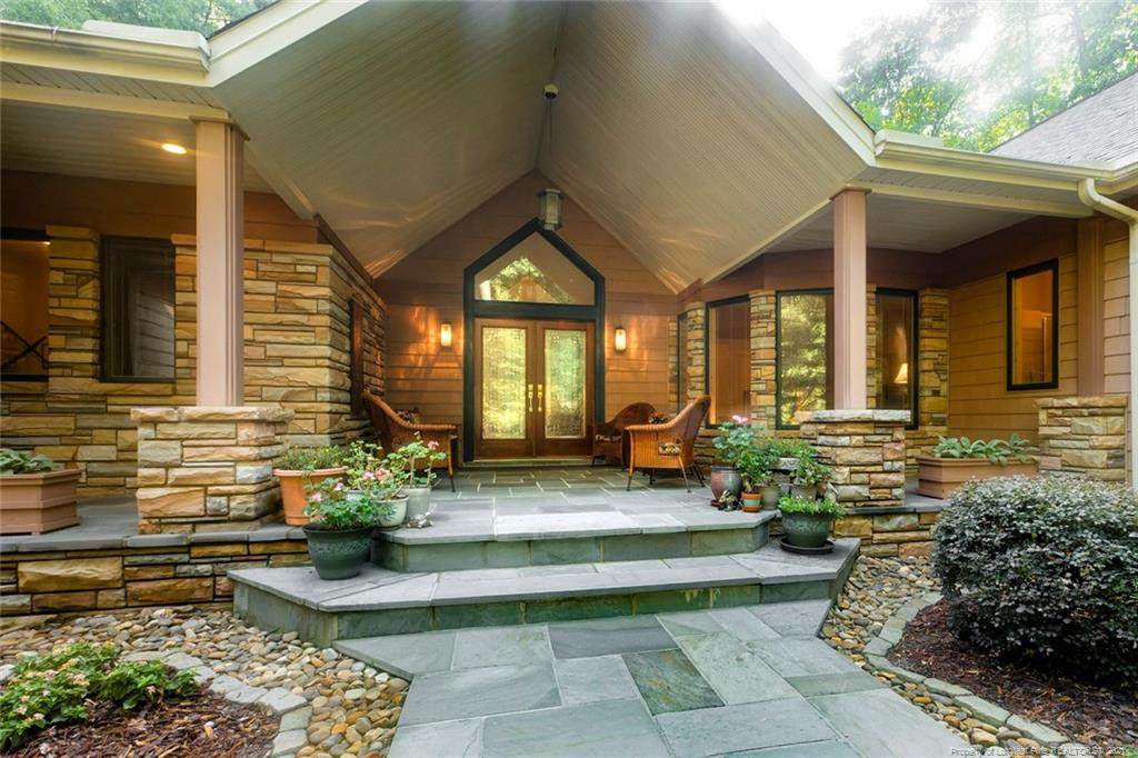 597 Chelsea Drive - Photo 1