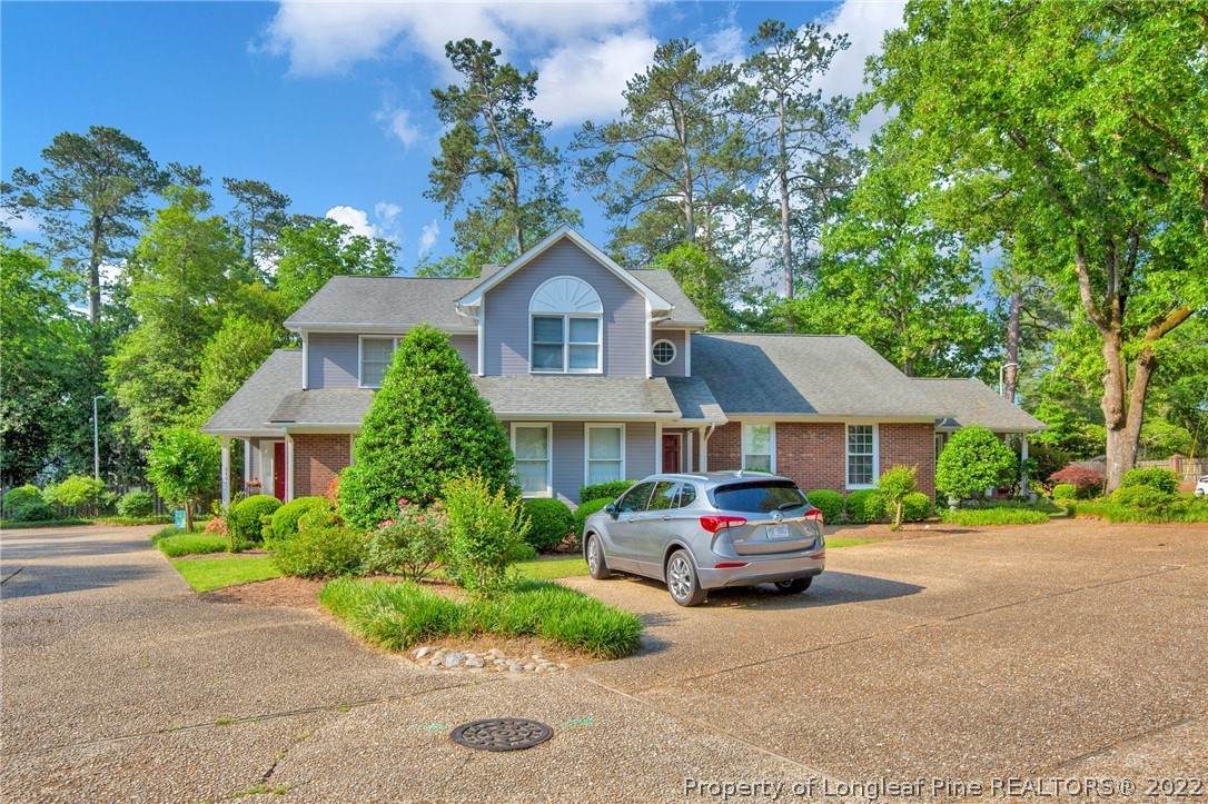 2405 Fairfax Place - Photo 1