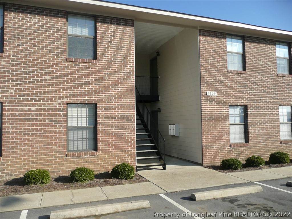 1425 Ireland Drive - Photo 1