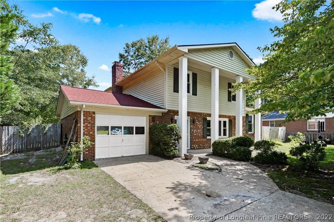 308 Broomfield Court - Photo 1