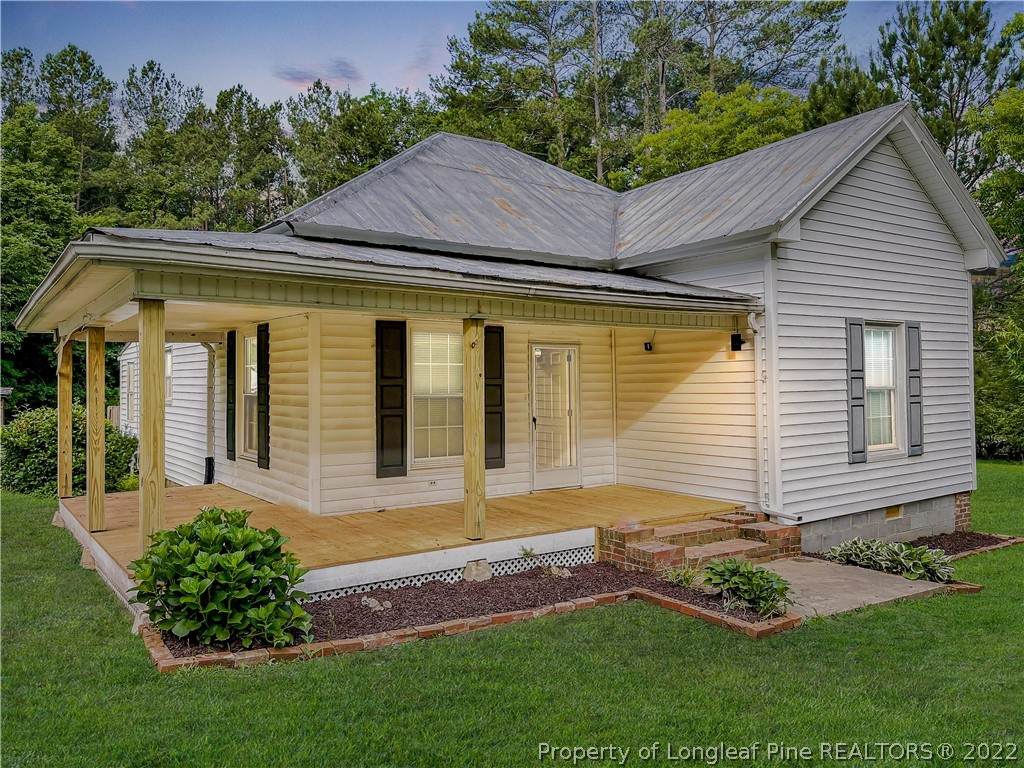 104 Paw Paw Lane - Photo 1
