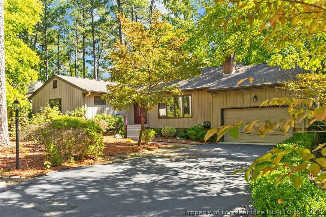 1707 Chateau Circle - Photo 1