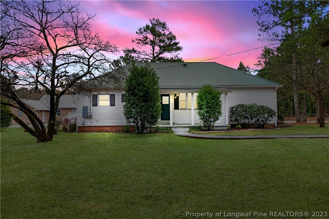 704 Saunders Avenue - Photo 1
