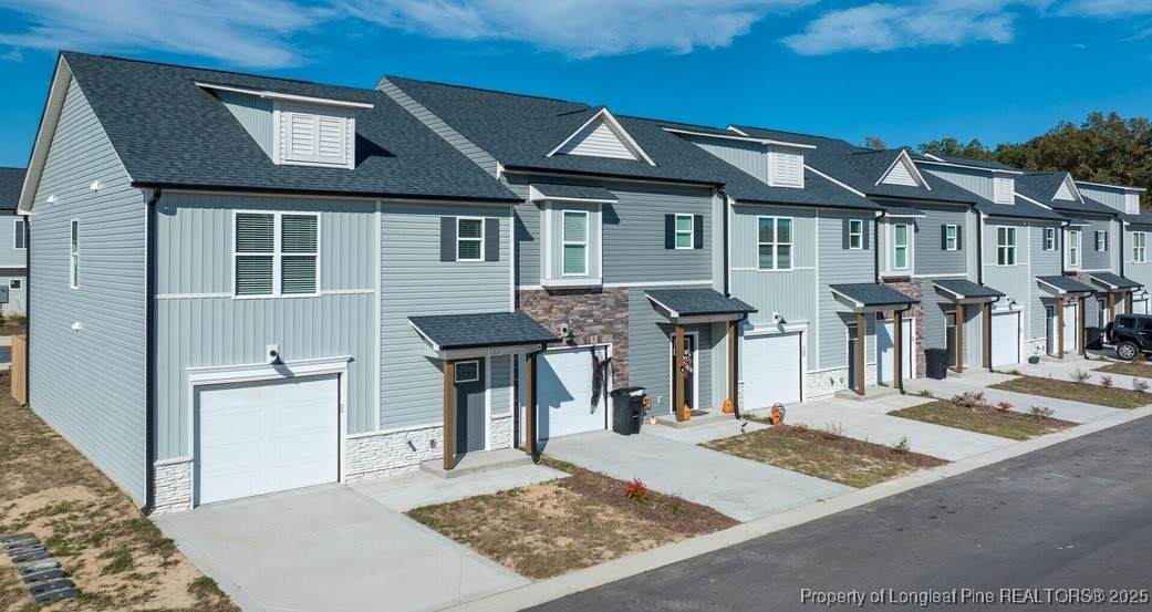 1037 Kingscote Drive - Photo 1