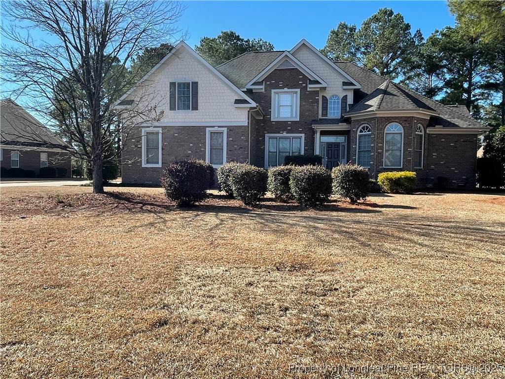 228 Stoneleigh Drive - Photo 1