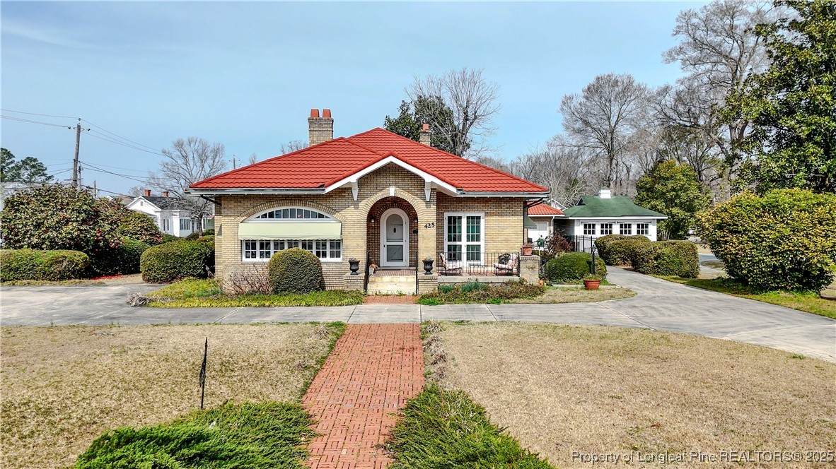 425 Main Street - Photo 1