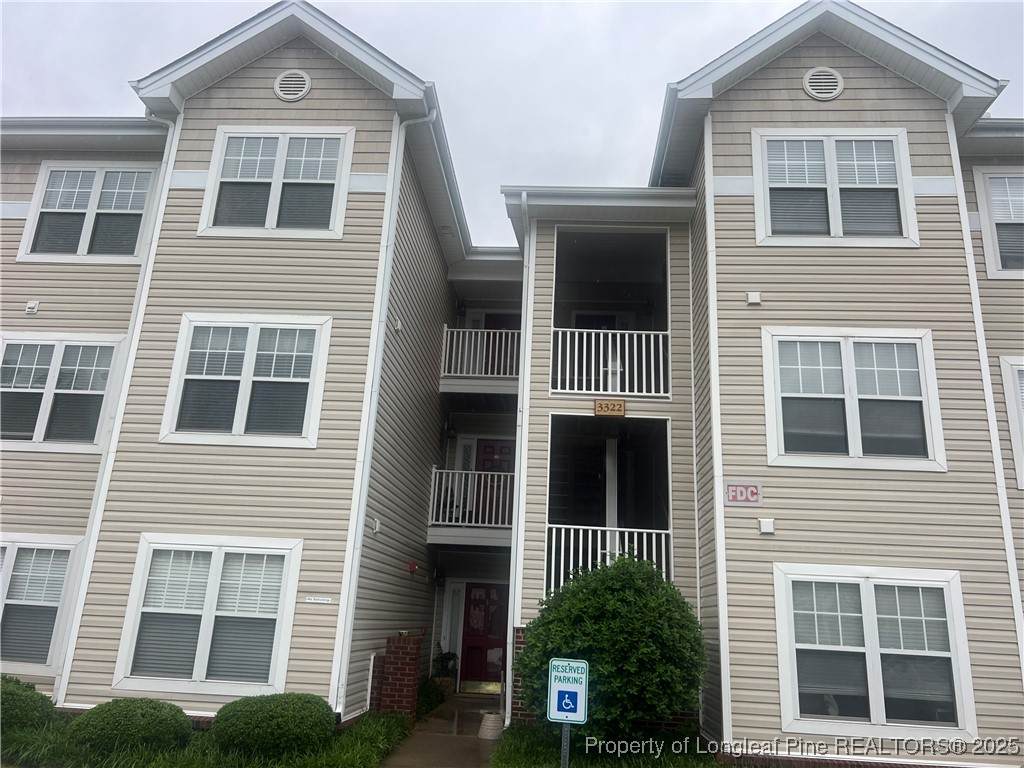 3322 Harbour Pointe Place - Photo 1