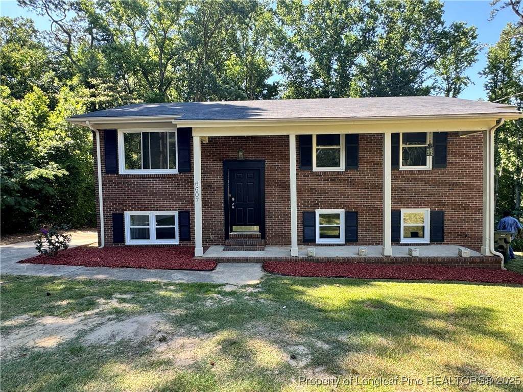 6607 Sherrod Place - Photo 1