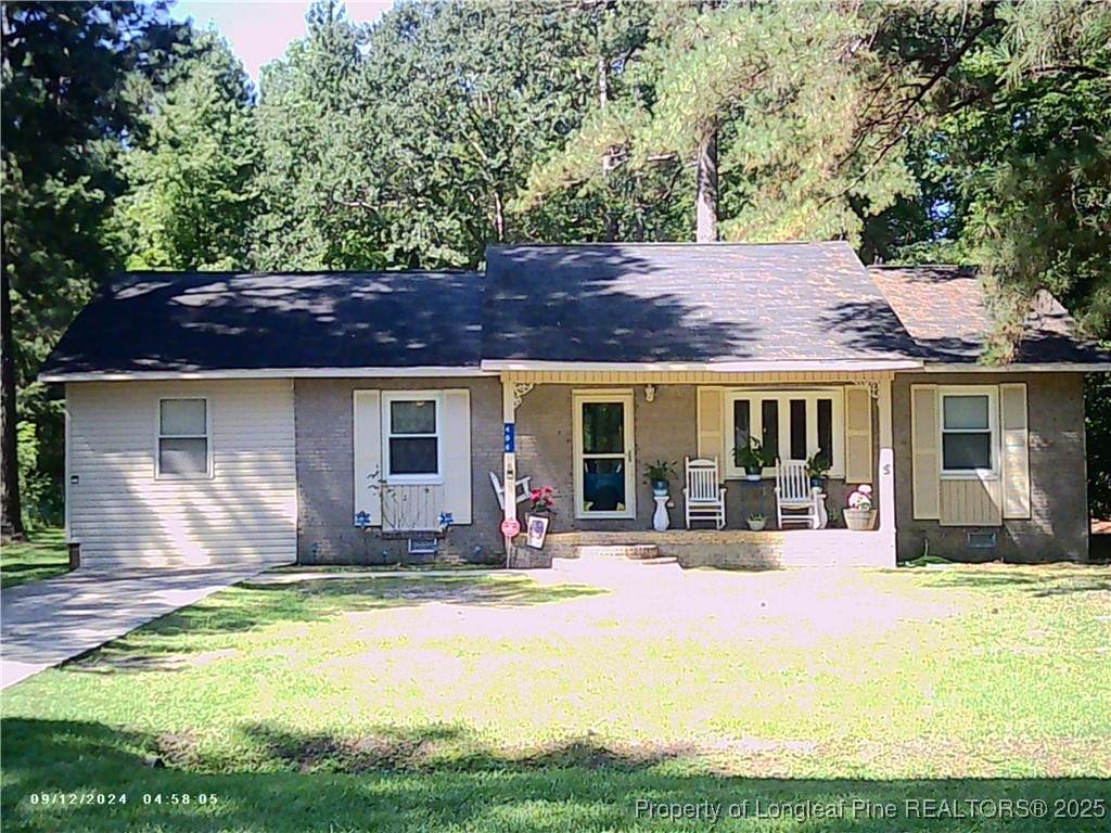 406 Mundy Street - Photo 1