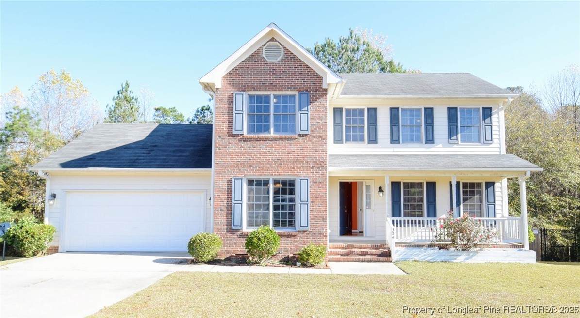 324 Roundtree Drive - Photo 1