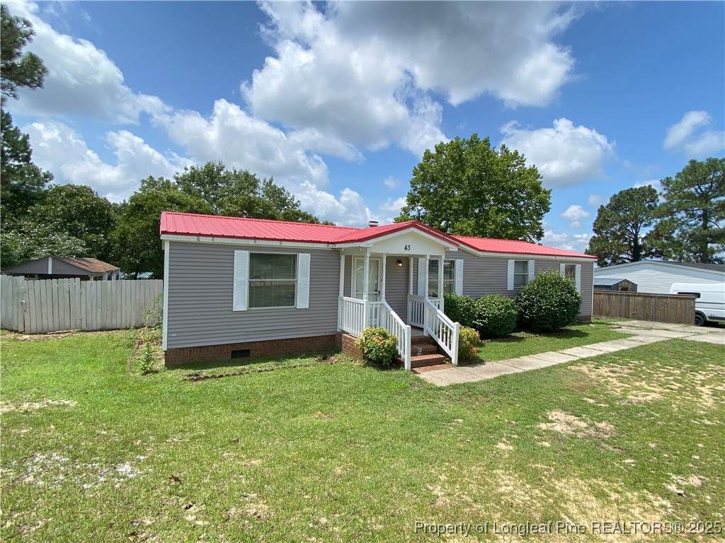 43 Englewood Circle - Photo 1