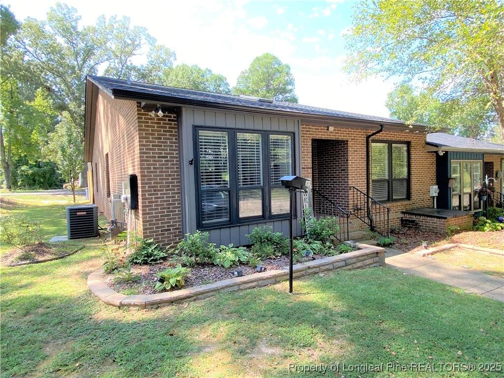 517 Apple Lane - Photo 1