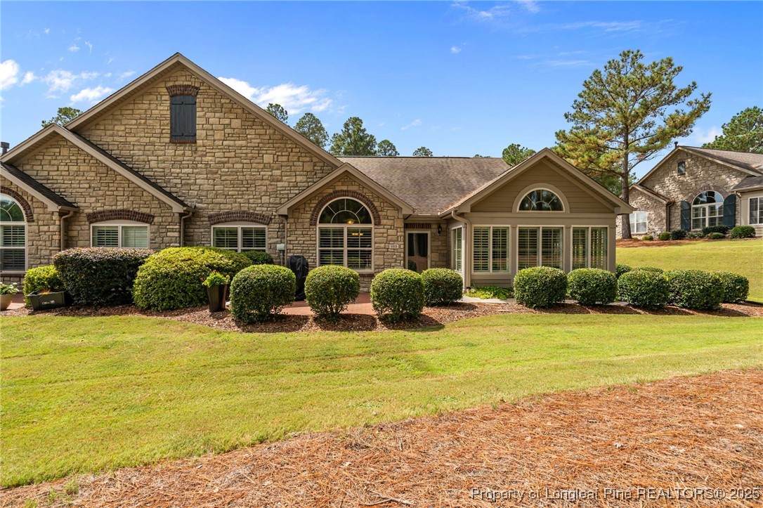 105 Chelsea Court - Photo 1