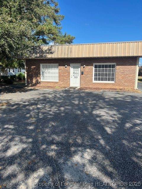 315 20th Street - Photo 1