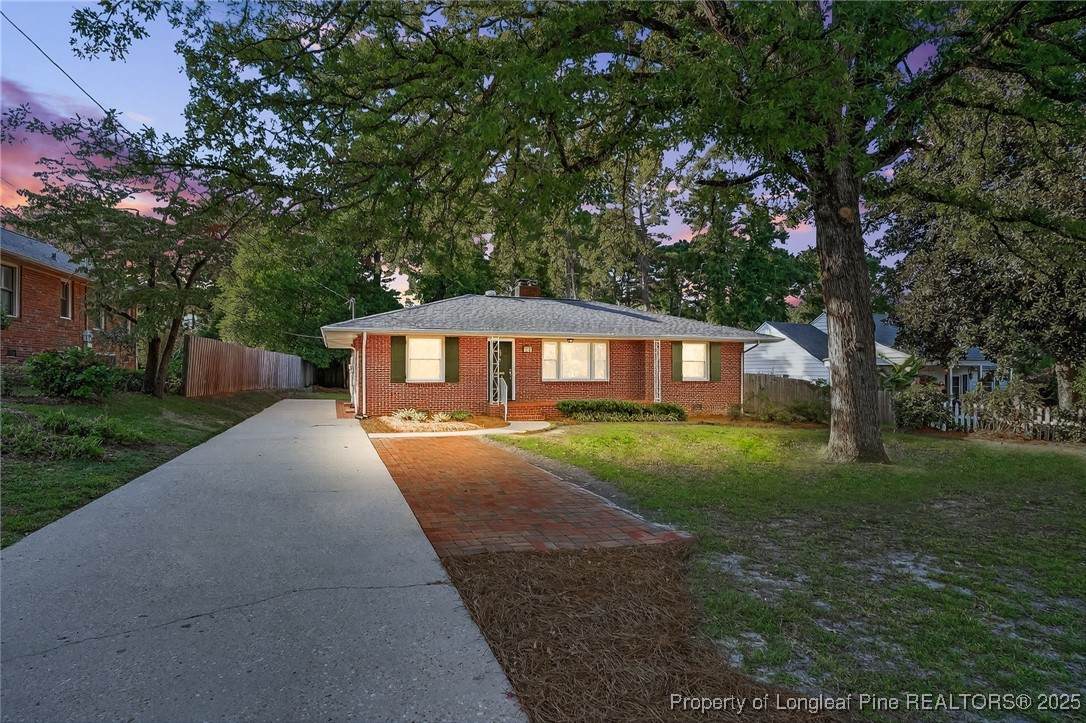 521 Vista Drive - Photo 1