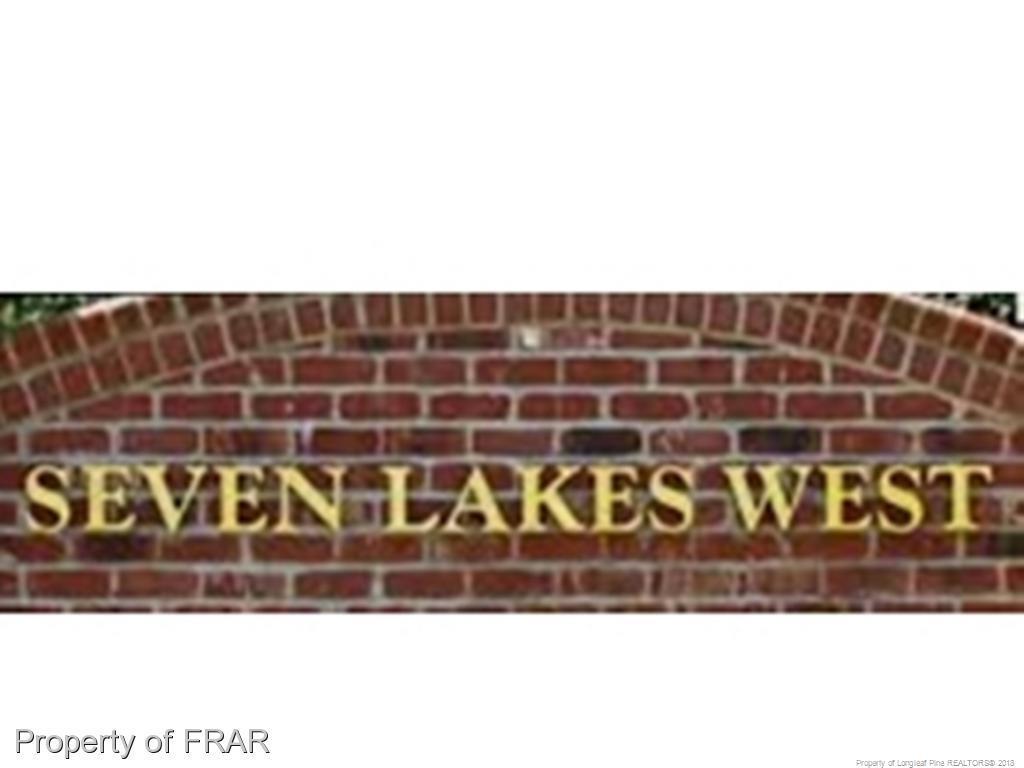 211 Lakeview Drive - Photo 1